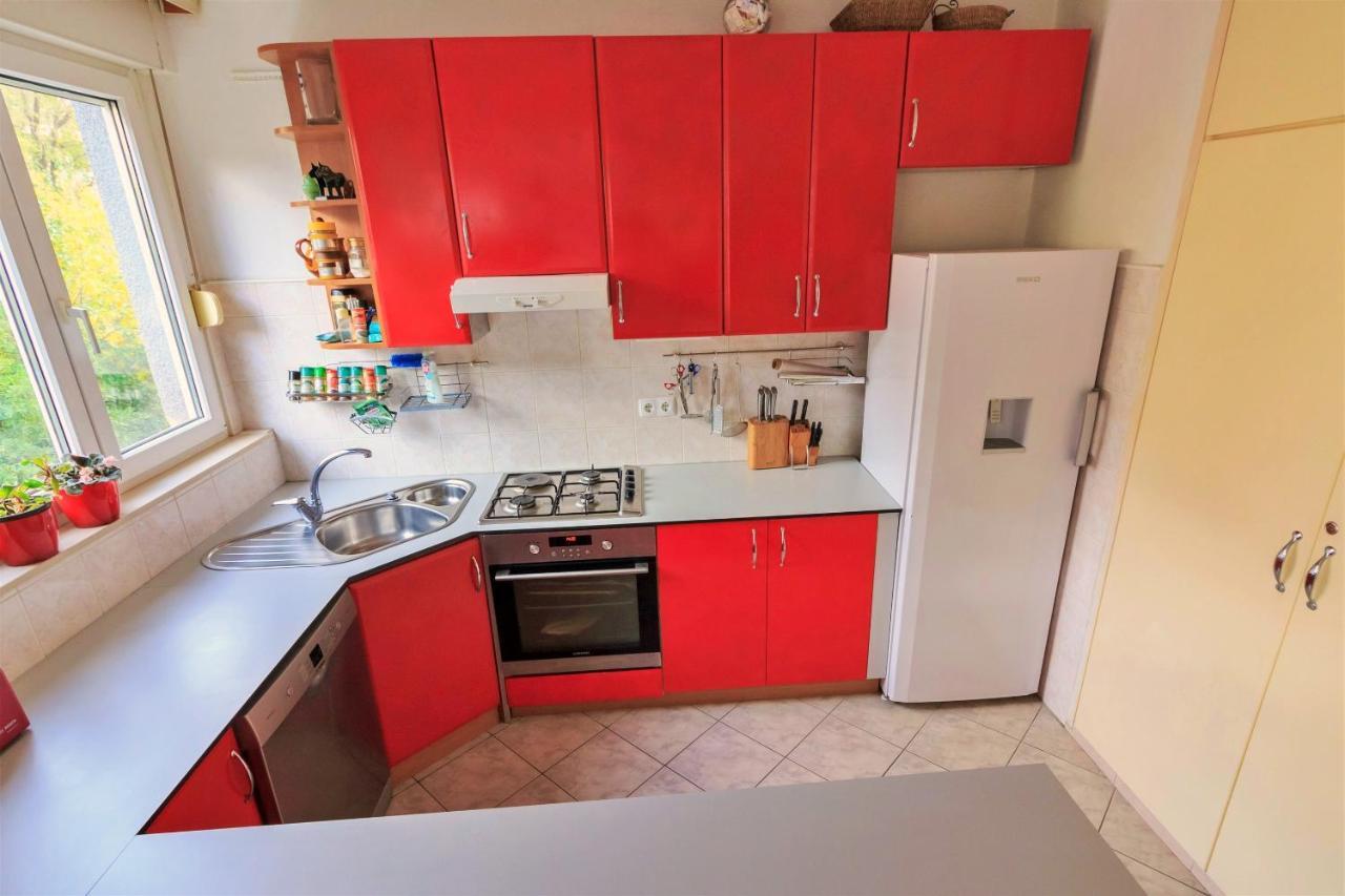Apartment Anita Omiš Buitenkant foto